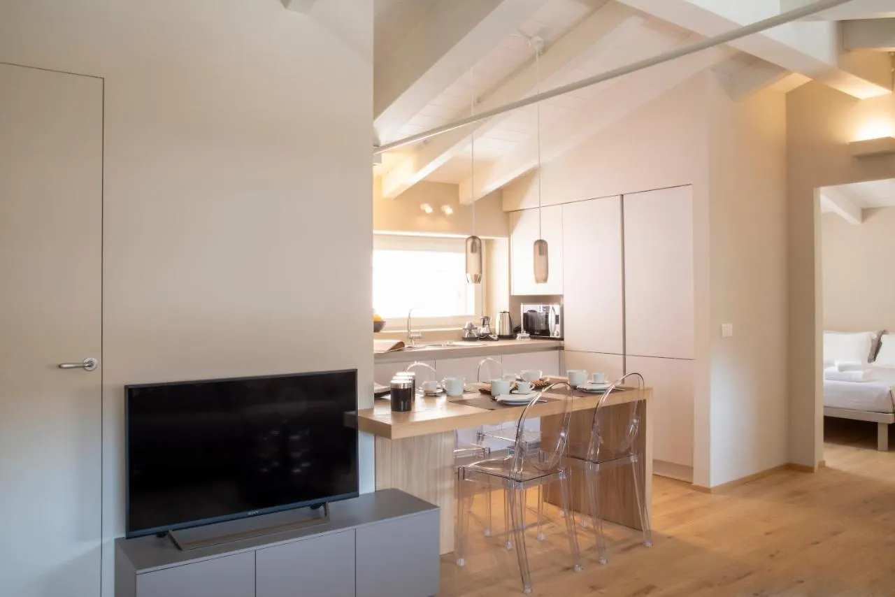 Time To Be - Luxury Apartments Centro Storico Peschiera del Garda Italy