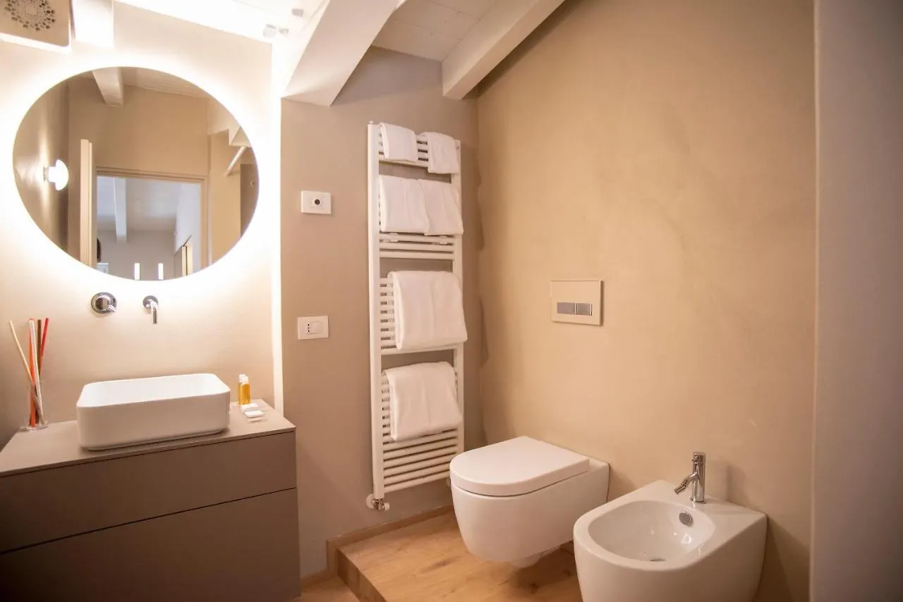 Time To Be - Luxury Apartments Centro Storico Peschiera del Garda