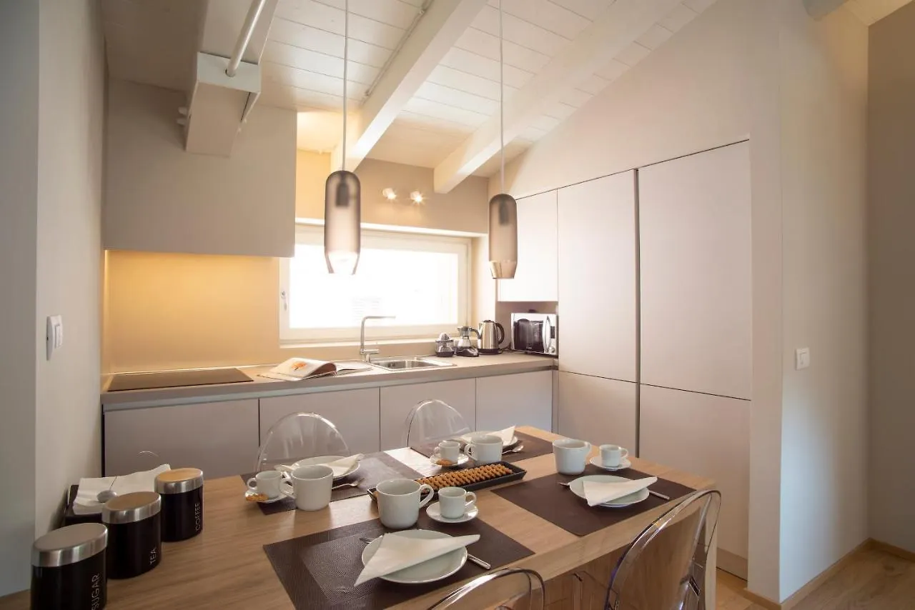 Time To Be - Luxury Apartments Centro Storico Peschiera del Garda Italy