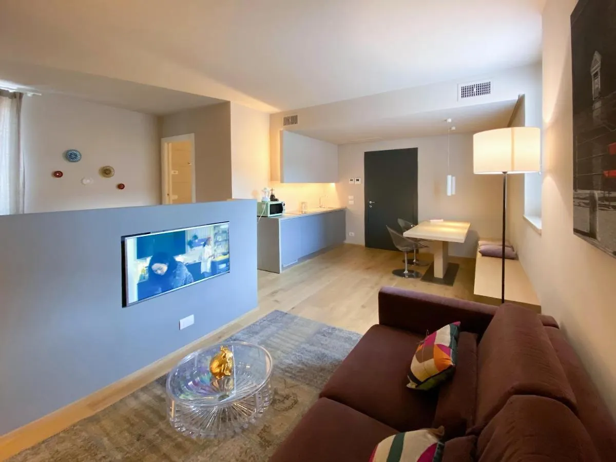 Time To Be - Luxury Apartments Centro Storico Peschiera del Garda