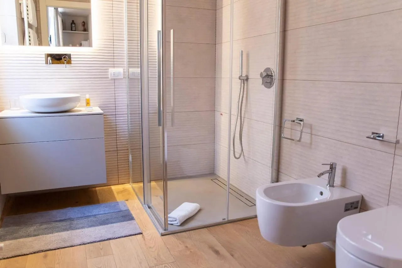 Time To Be - Luxury Apartments Centro Storico Peschiera del Garda 0*,