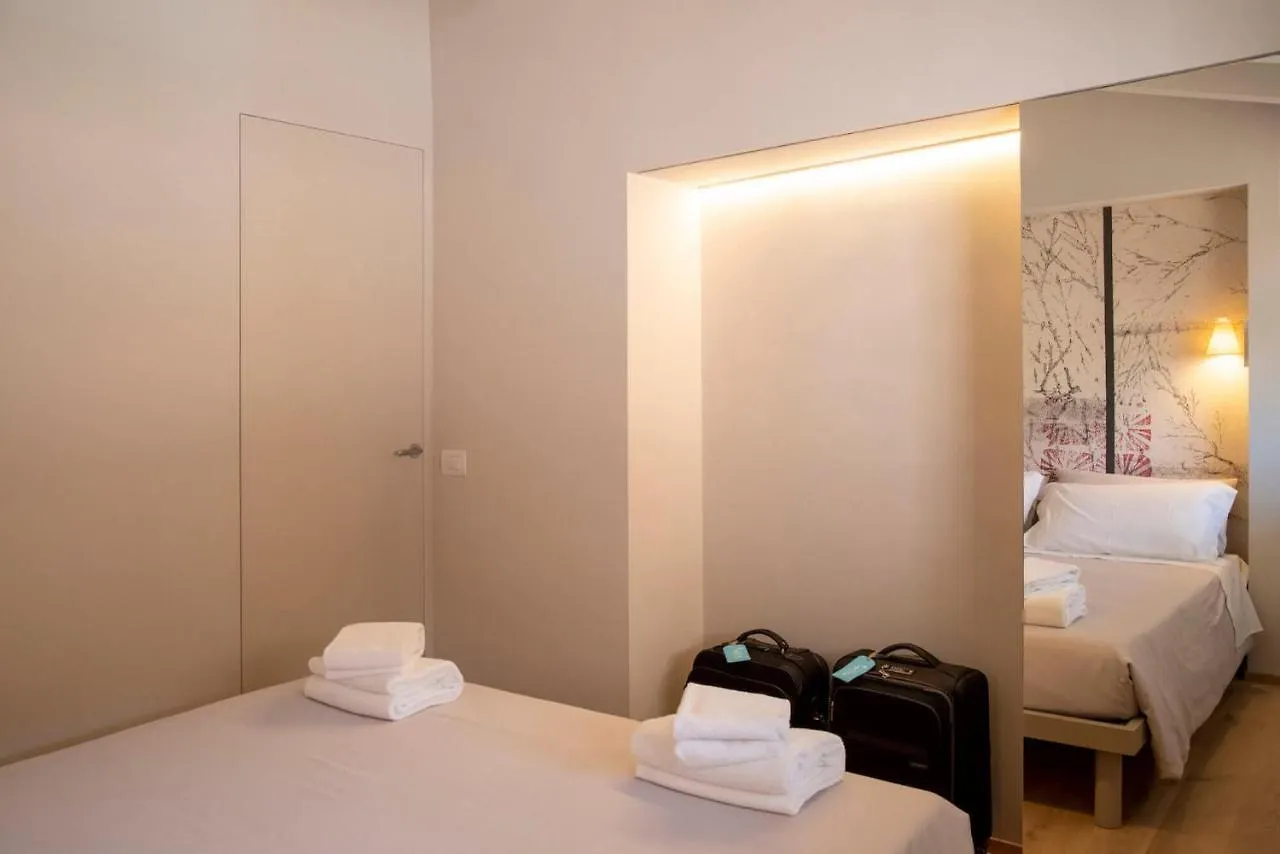 Time To Be - Luxury Apartments Centro Storico Peschiera del Garda 0*,